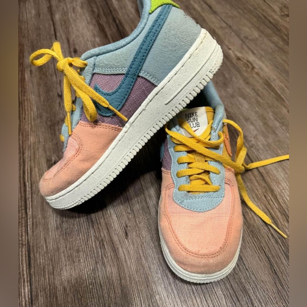 Air Force 1 Low '07 LV8 Next Nature PS 'Sun Club - Multi' child sze 2